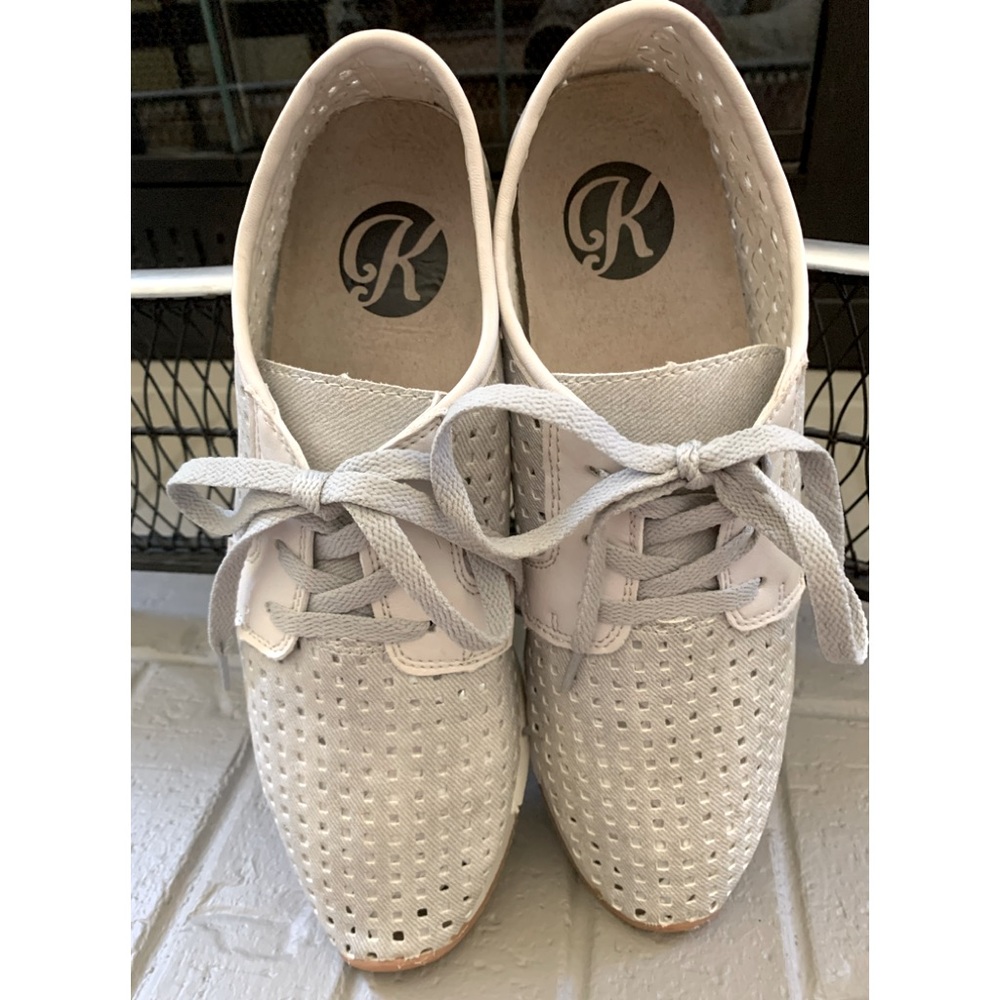 European cloth and leather fashion sneakers/shoes